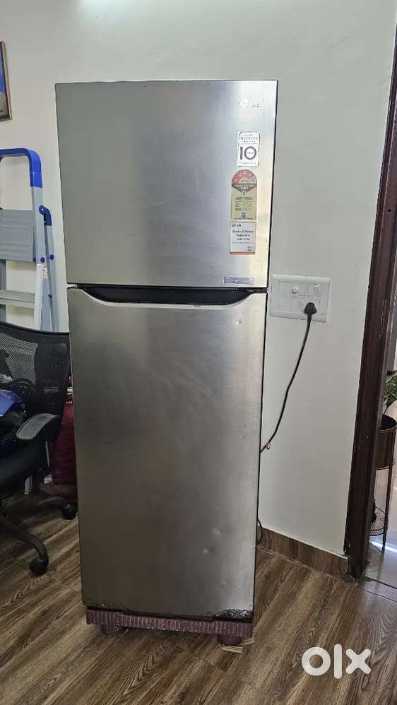 LG refrigerator(working condition) for sale