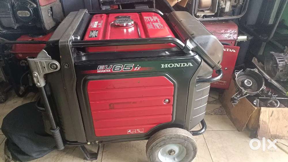 Honda Eu65is Generator less use Rs 105000