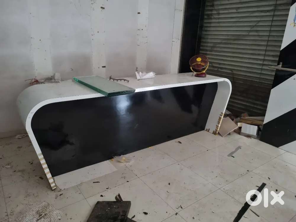 Shop furniture two counter table