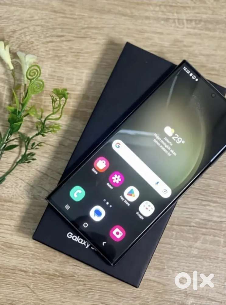 Samsung S23 Ultra Green Color 256 GB Showroom Condition for Sale