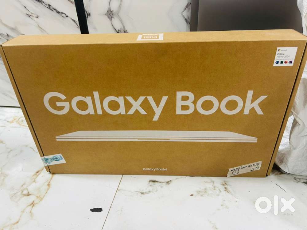 (Galaxy Book 4 15-inch 13th generation i3)