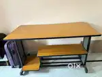 Computer table