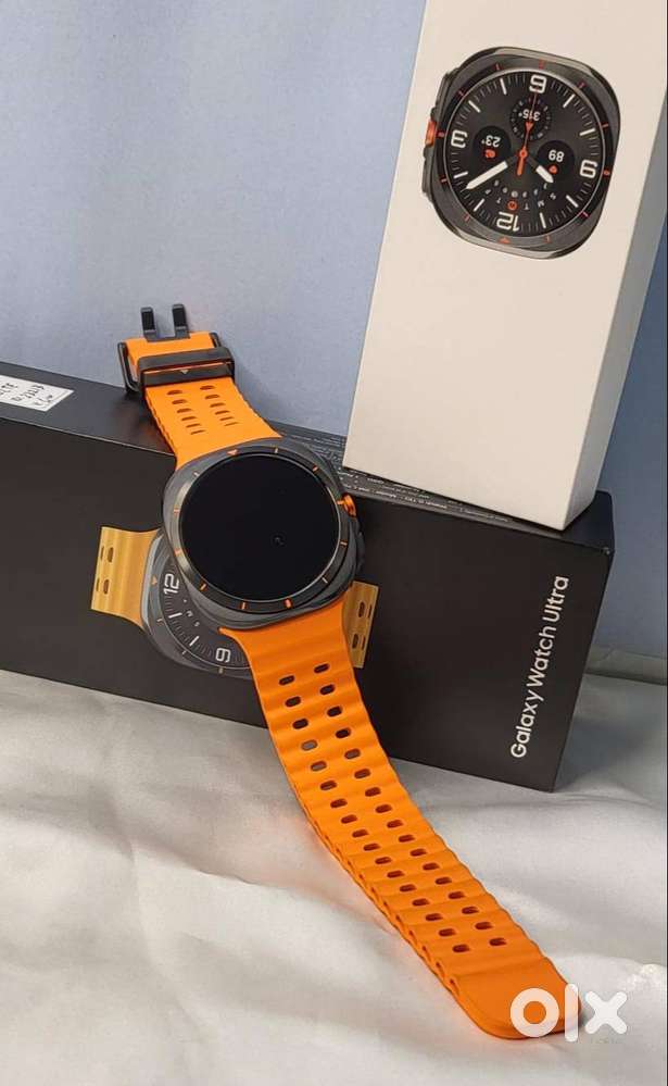Samsung Watch Ultra with original Spigen Belt -