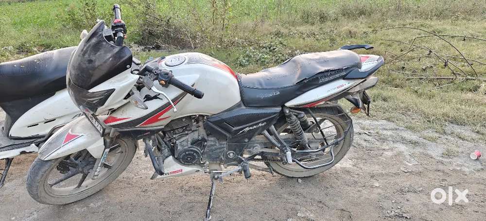 Apache RTR 160 in good condition.