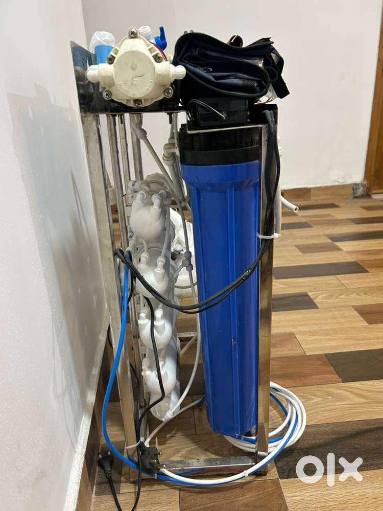 Water Purifier with 50 litres / Hour Capacity brand new shifting overs