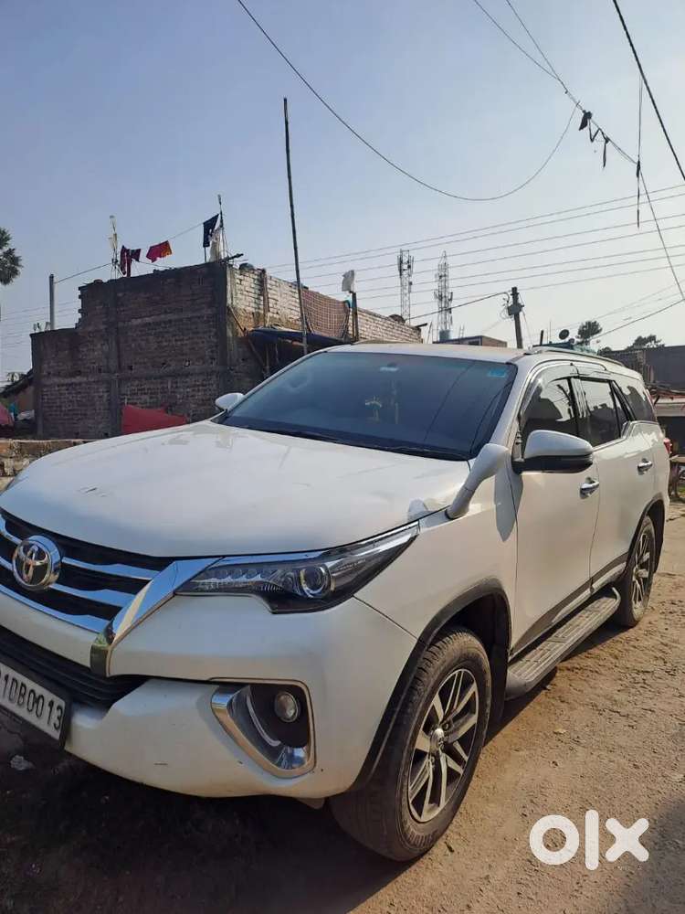 Toyota Fortuner Legender 2018 Diesel 180000 Km Driven