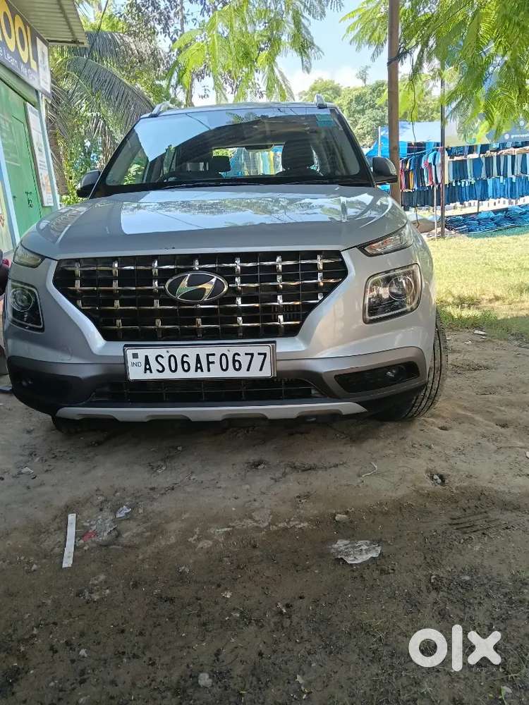 Hyundai venue selling