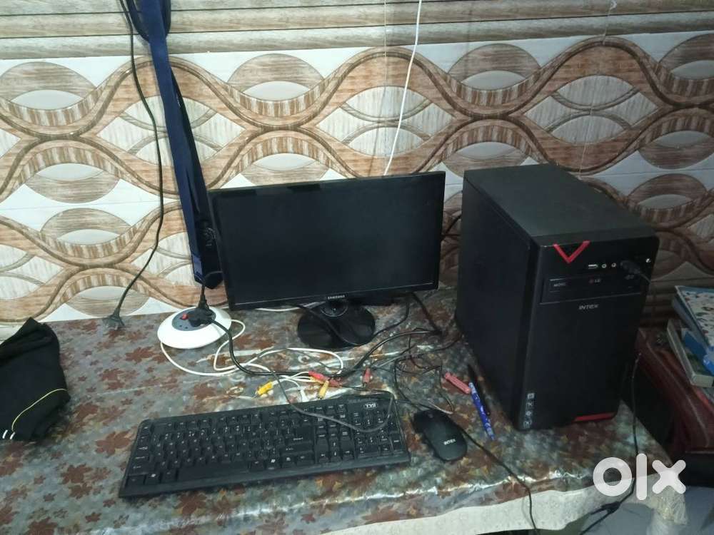 Computer Samsung led hai or Zebronics cpu h koi dikkat nhi h