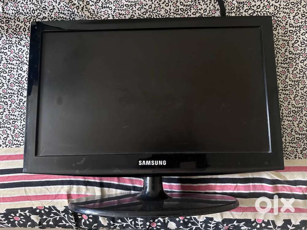 SAMSUNG LCD TV 22 inch