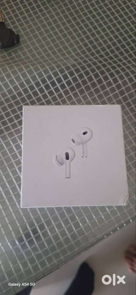 Apple AirPods Pro (2nd generation) with MagSafe Case (USB-C)