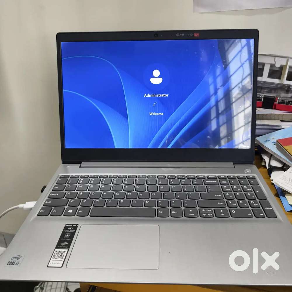 Laptop i3 processor with brand new condition