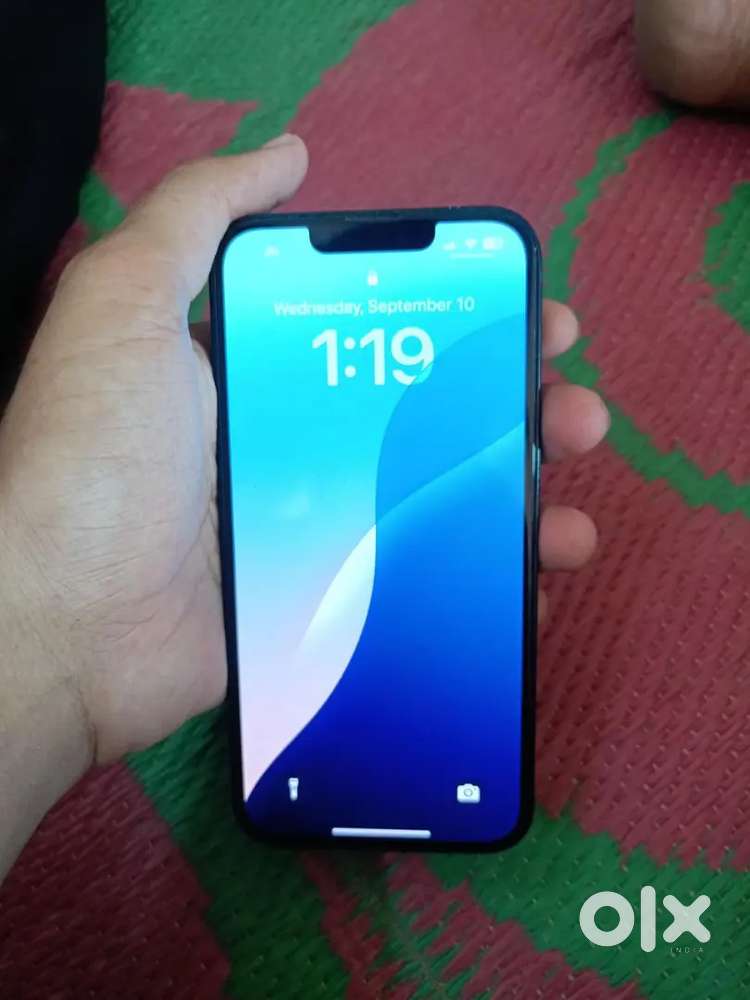Iphone 13 under warranty fix fix fix price