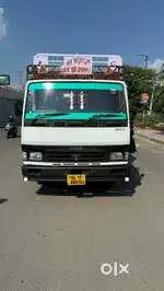 Tata 407 lpt diesel all original paint vechile all tyres good