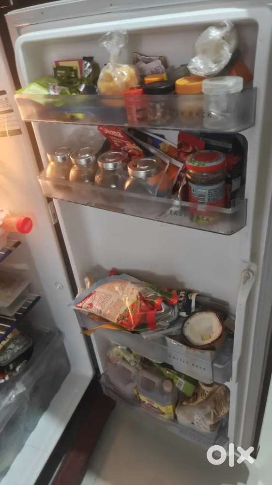 Selling a Whirlpool Refrigerator in perfect working condition.