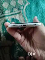 iPhone 11 white colour no strach on body