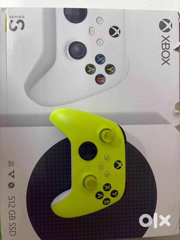 Xbox Series S + 2 Controllers – Perfect Condition with box
