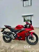 YAMAHA R15 V4️