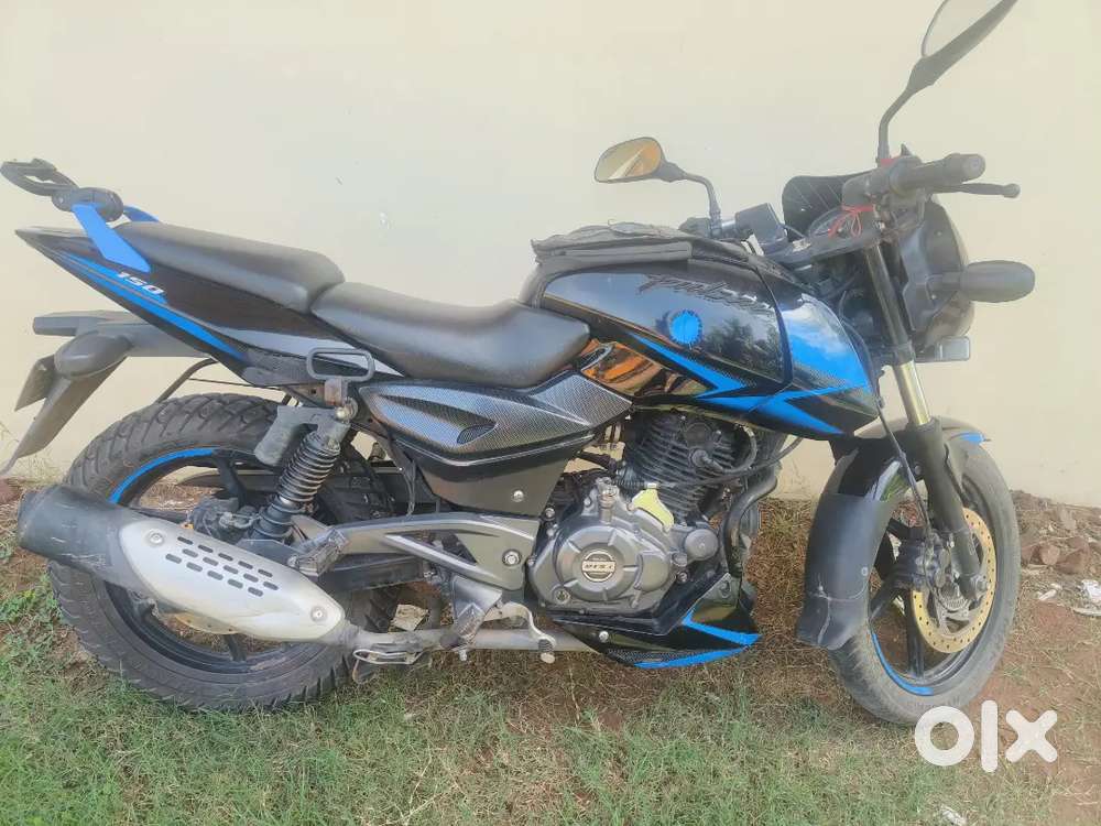 BS6 Pulsar 150 FI with ABS Break.
