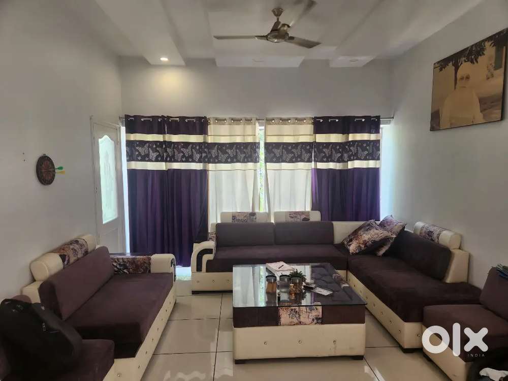 1 room available in 2BHK for bachelor boy only