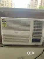 Window AC 1.5 Ton 3 Star, 3 years old Chroma brand