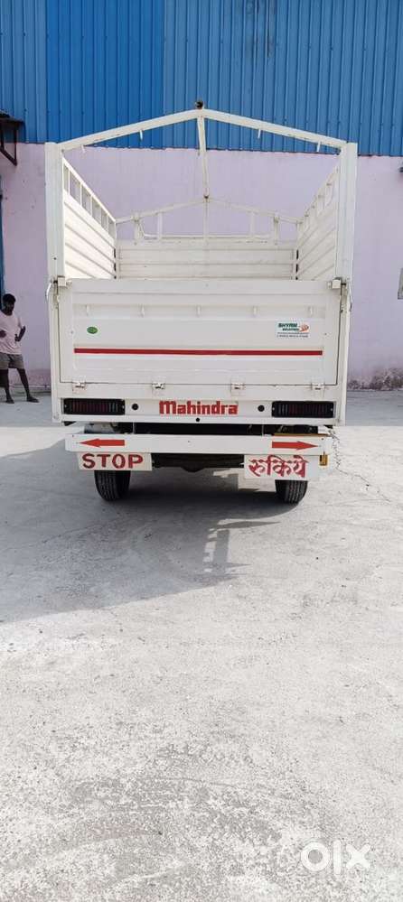 Mahindra Pickup showroom condition