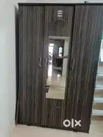 Wooden Wardrobe with Mirror – Excellent Condition – ₹12000