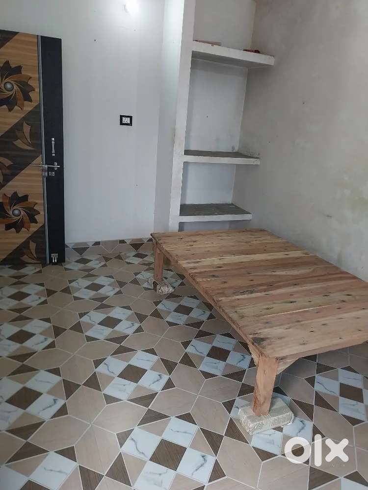 2BHK Flat available for Family and bachelor