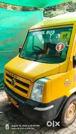 School bus 13 seater very good condition documents running