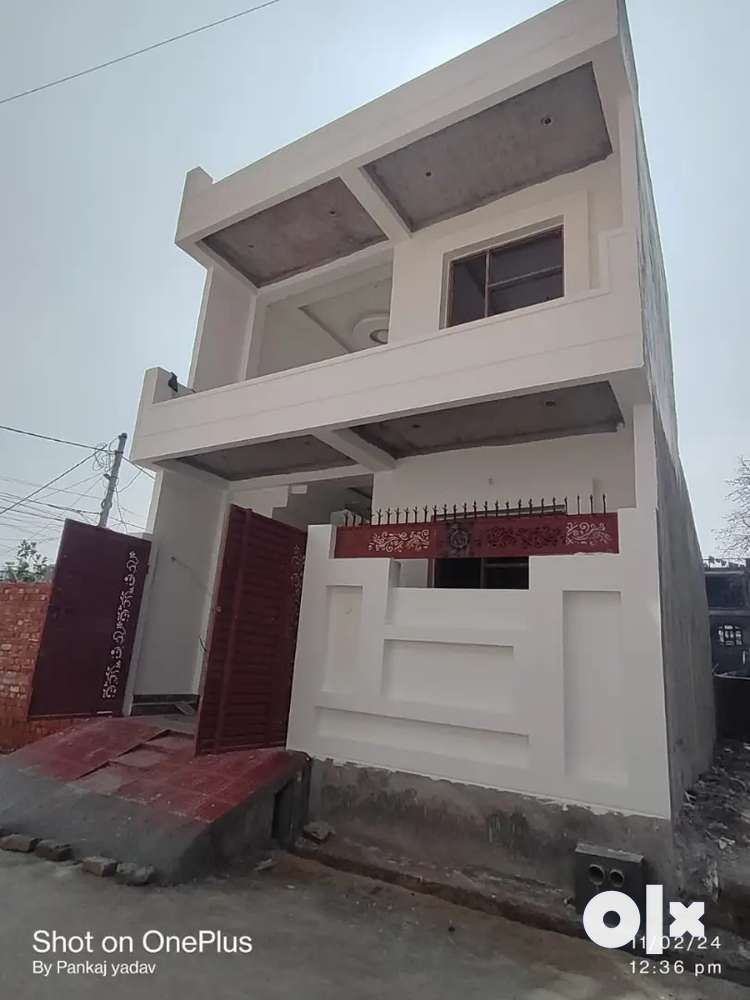 Luxury house ready for sell near mahrishi University