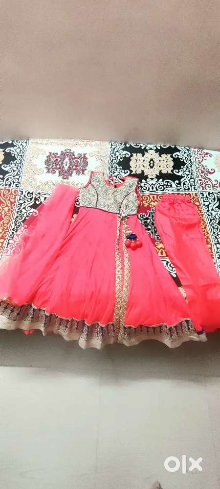 Beautiful girl baby dresses of different sizes