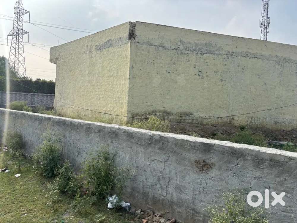 1300 gaj land with boundary on road near chandila  chowk