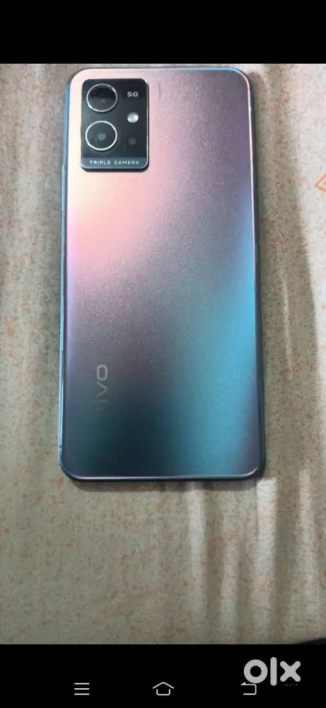 Vivo.  Y75