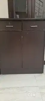 Shoerack with 3 partitions