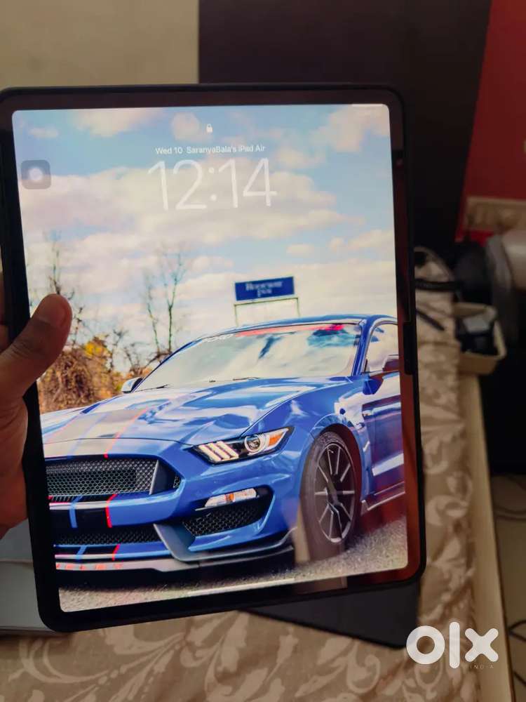 Ipad air 13 inch M2 128 GB wifi variant for sale
