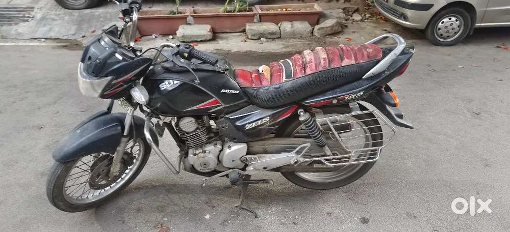 Selling suzuki zeus 2006 model good condition runing condition