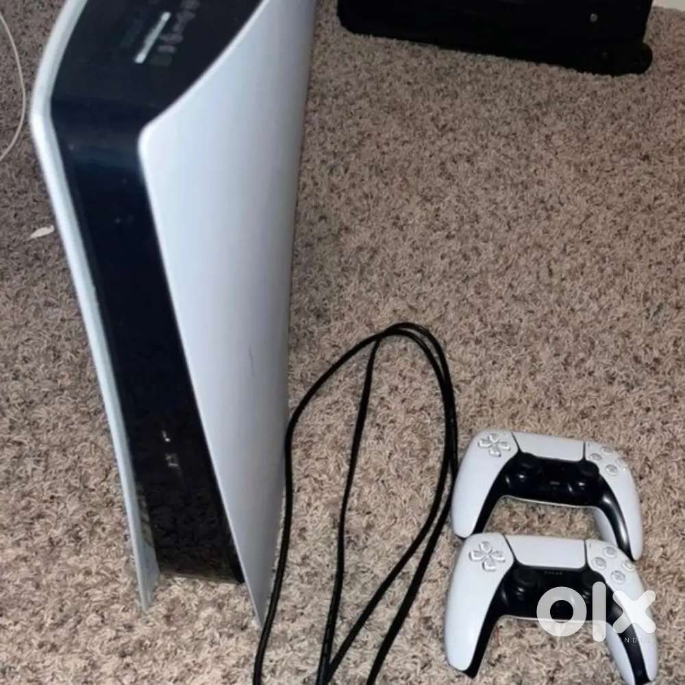 Ps5 disk edition with extra controller