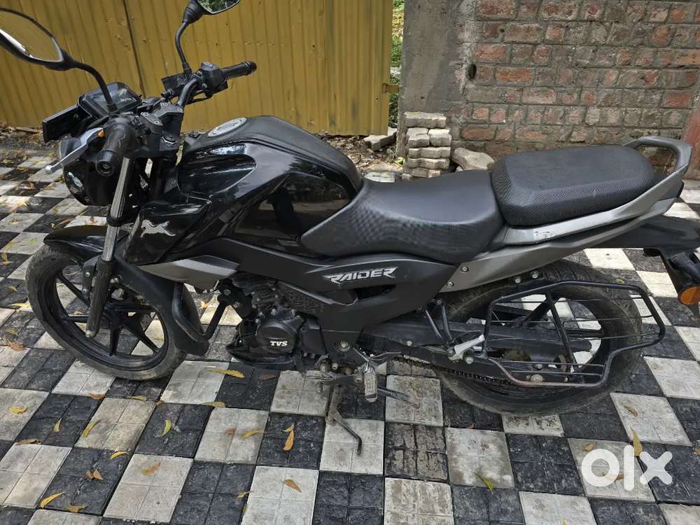 TVS raider 125cc 2023 December model 1st owner showroom condition