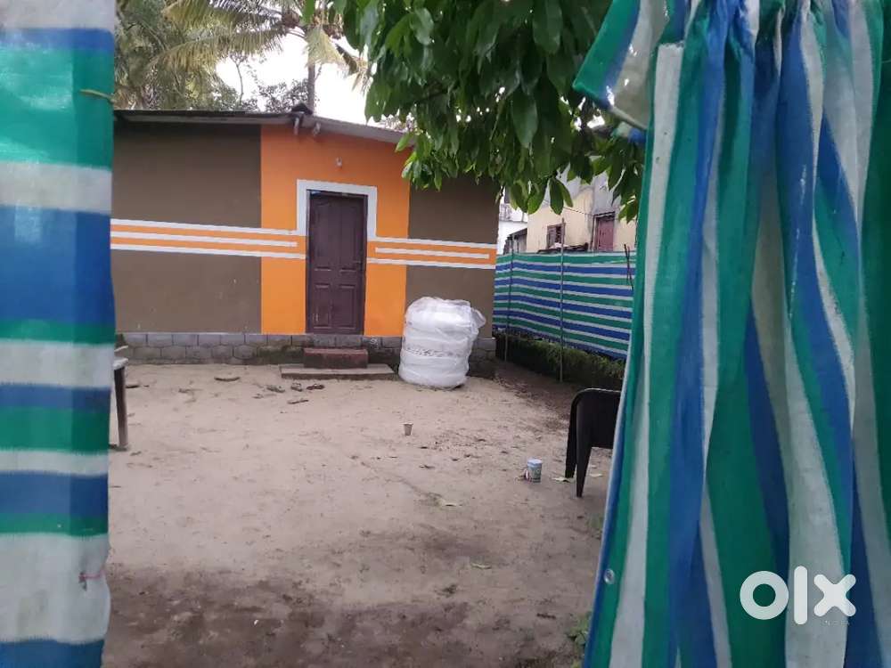 കുറഞ്ഞ വിലയ്ക്ക് വീടും സ്ഥലവും വില്പനയ്ക്ക് ആലപ്പുഴ വളഞ്ഞ വഴിയിൽ