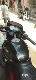Pulser 150
