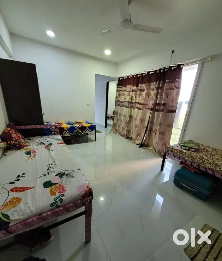 Male pg double three sharing pg andheri west near railway station