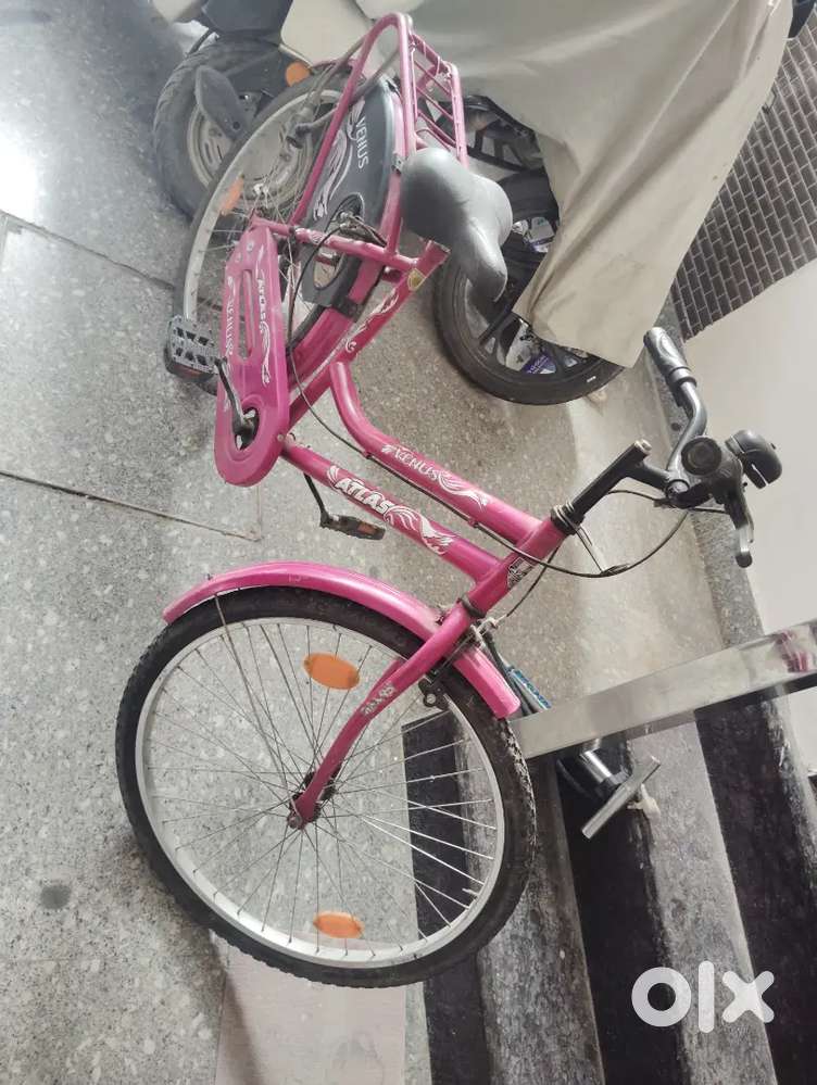 Girls bycle for sale