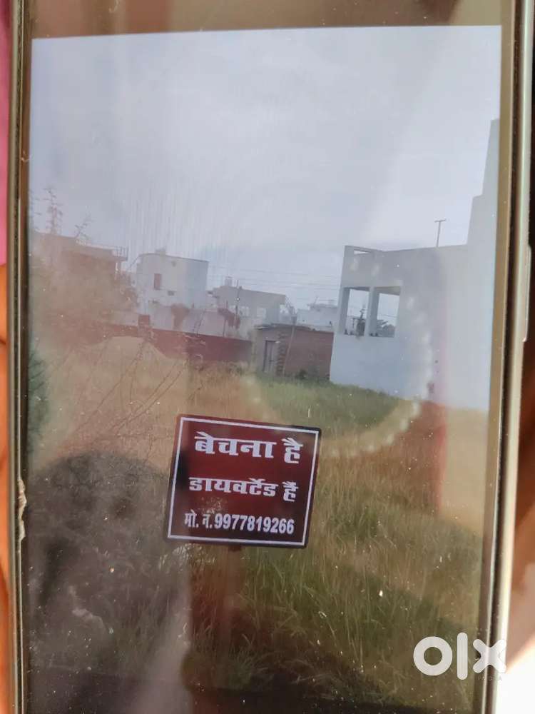 Single owner,st. Xavier's school ke samne,diverted ,developed colony