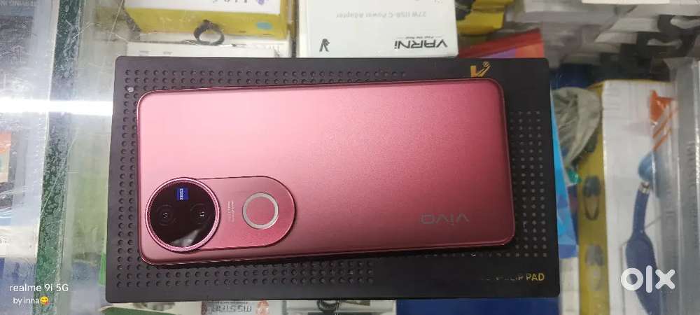Vivo v50 12 512