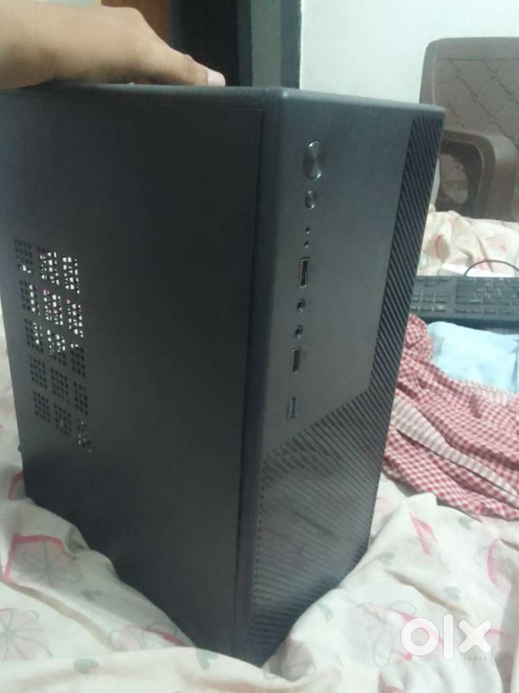 Ryzen 5 3400g Gaming PC with vega11 graphics