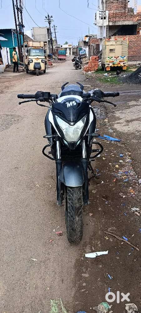 Ns 200 full condition highly maintained