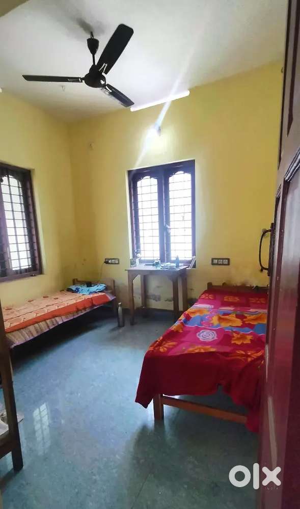 Mens Accommodation 2900