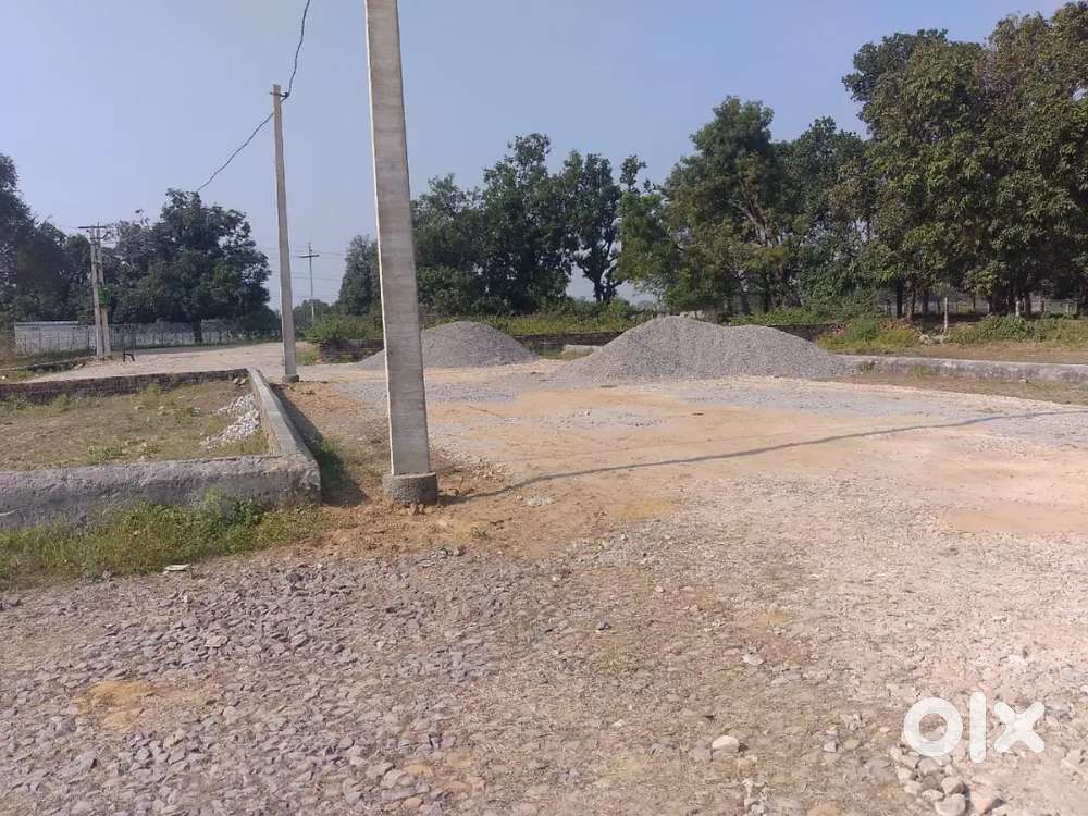 Bakshi ka talab tahsil ke pass Makan Banakar Rahane layak awasi plot