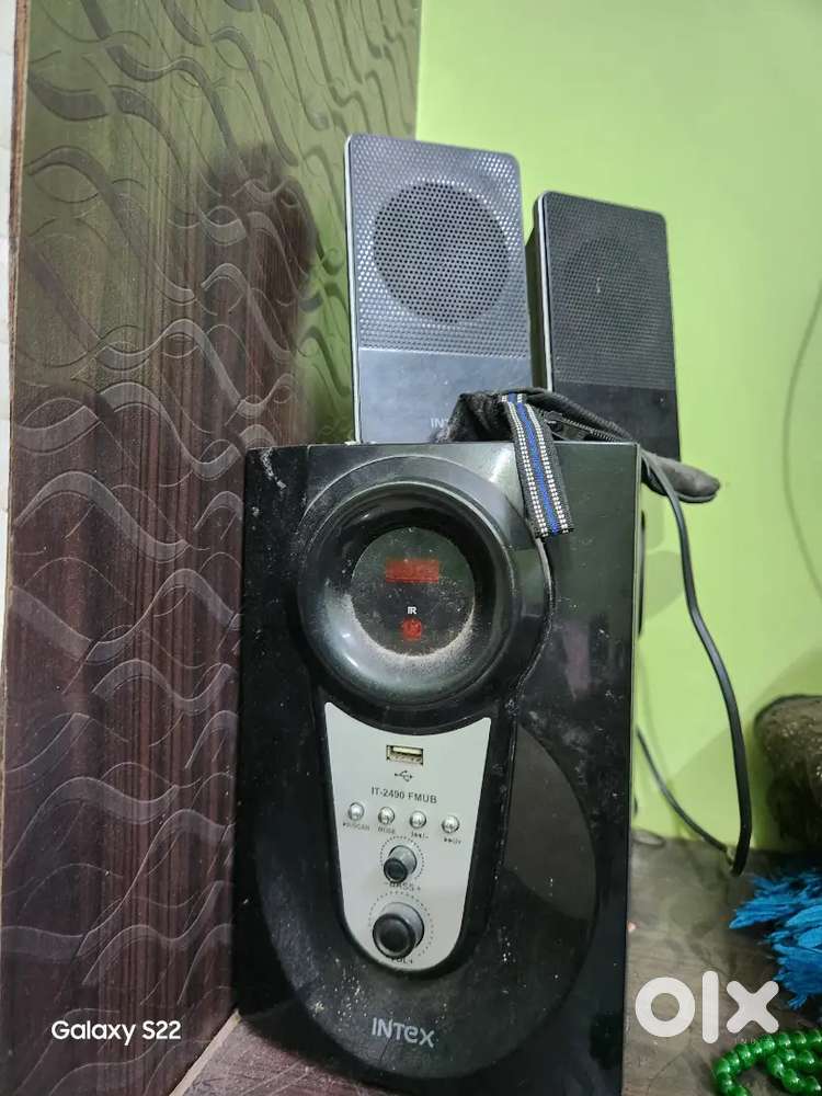 Intex 2.1 speaker