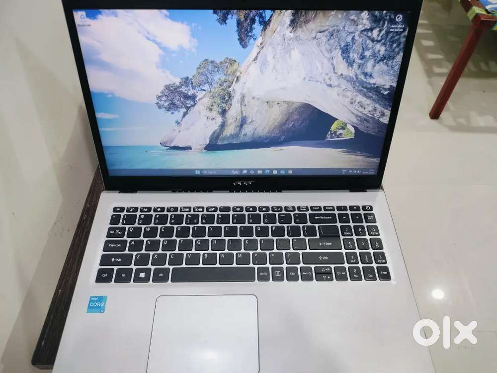 Acer laptop i3 11th generation excellent condition