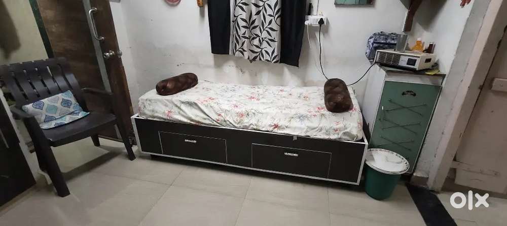 Dubble bed conversation to singalong bed sofa